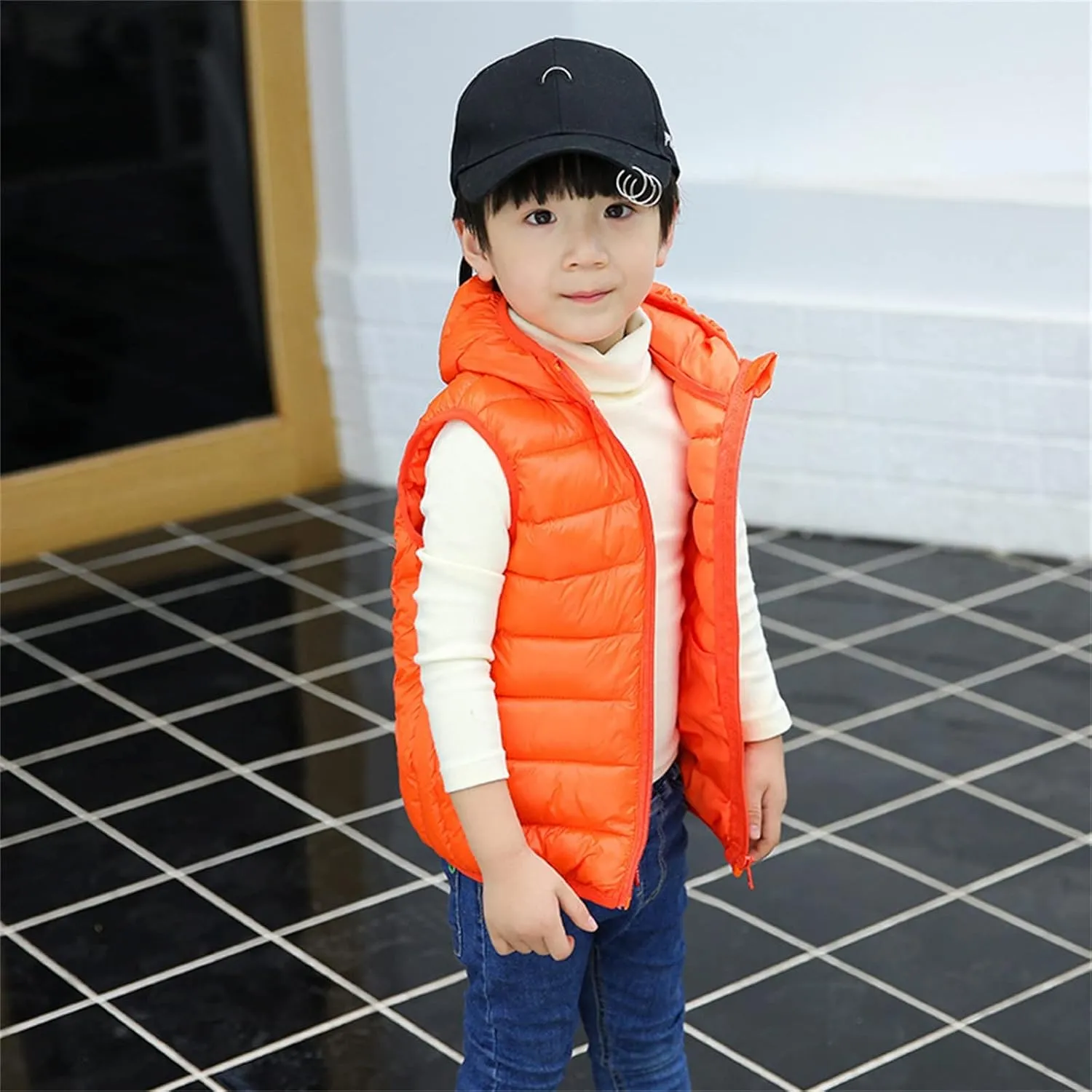 Boys Girls Winter Hooded Puffer Vest Lightweight Sleeveless Puffer Jacket Packable Quilted Vest Kids Padded Down Coat