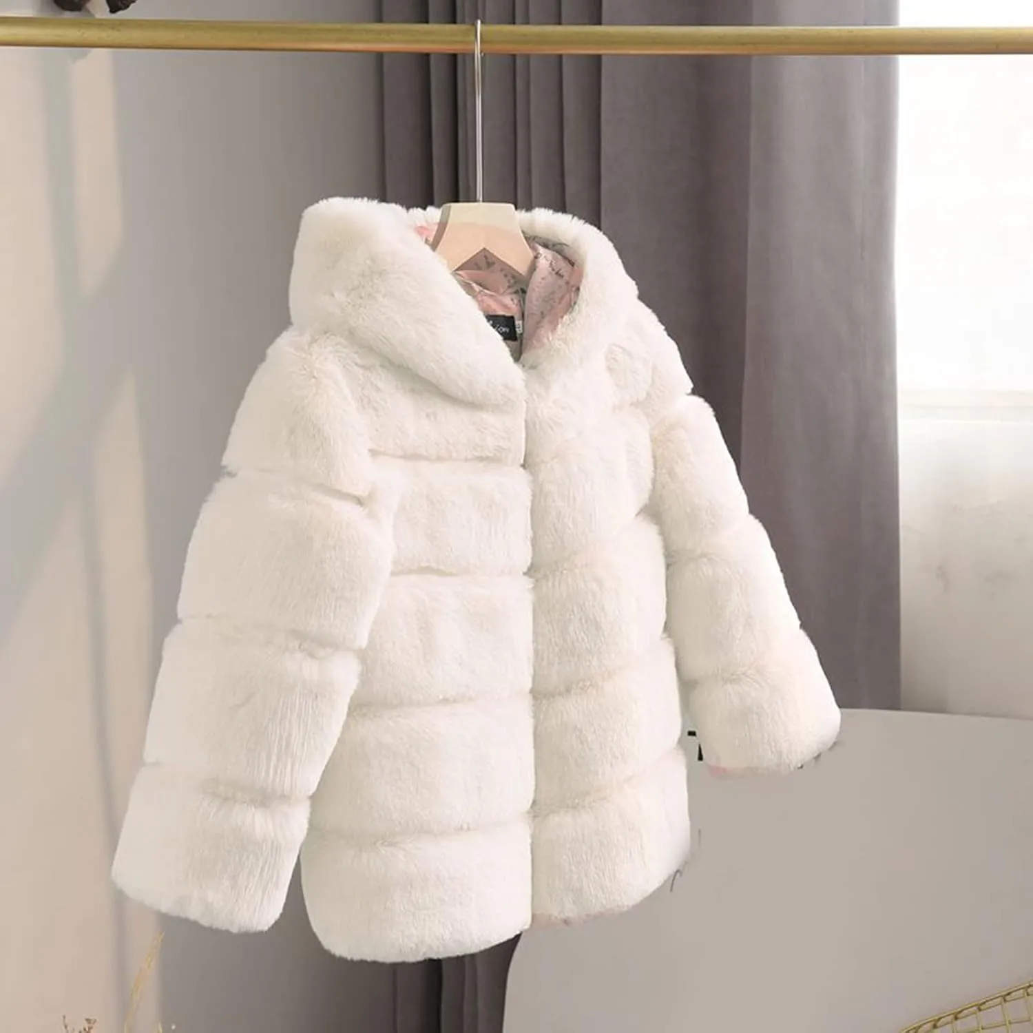 Girls Faux Fur Jacket Plush Sherpa Teddy Coat with Hood Toddler Winter Coats Warm Fuzzy Jackets Trendy Outwear