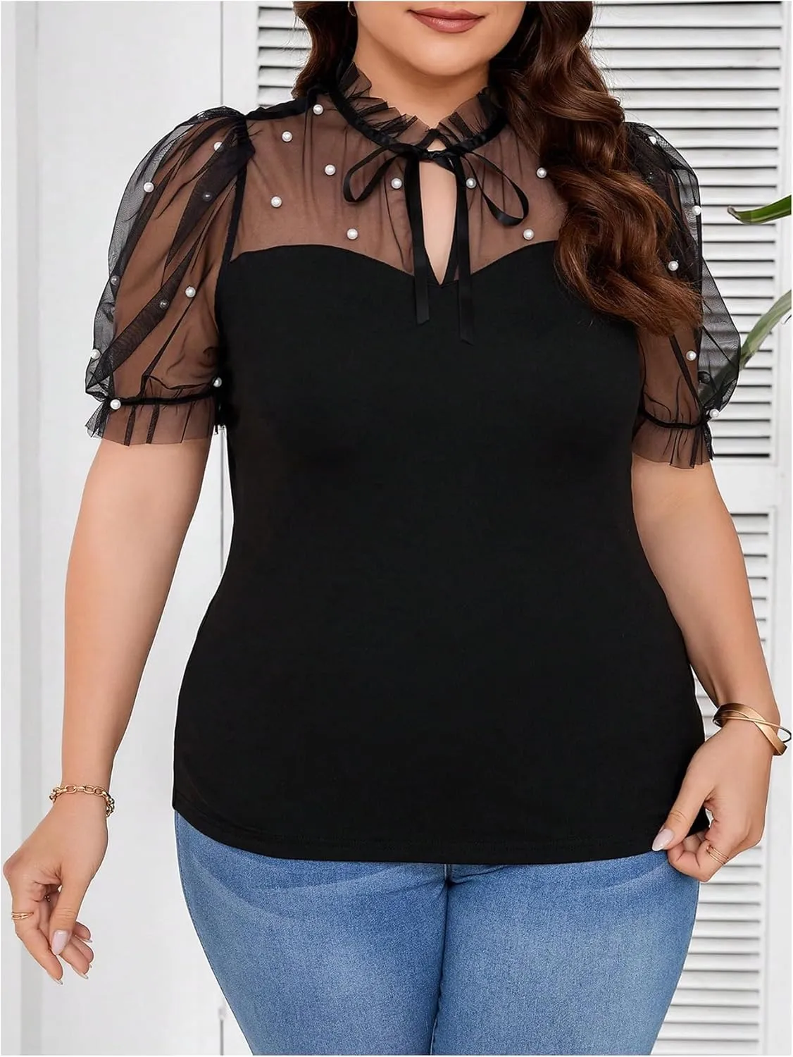 WDIRARA Women's Plus Size Mesh Patchwork Pearls Blouse Tie Neck Puff Short Sleeve Top