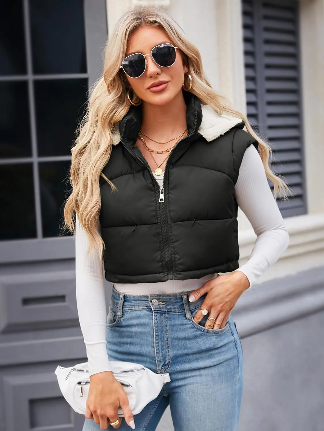 Women's Puffer Vest Hooded Button Down Zip Up Winter Outerwear Vests with Pockets